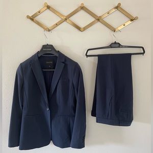 Banana Republic Ladies Navy Suit Like New